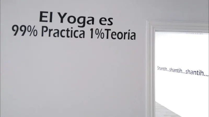Ashtanga Yoga Ferrol - Centro de yoga en Ferrol - foto 2
