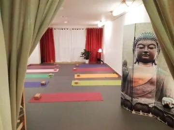 Flor de Tila Yoga Coruña - Centro de yoga en Coruna (A) - foto 2