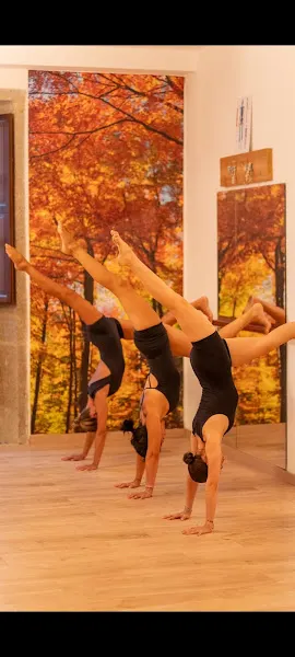 Estudio-Tres Pilates y Yoga