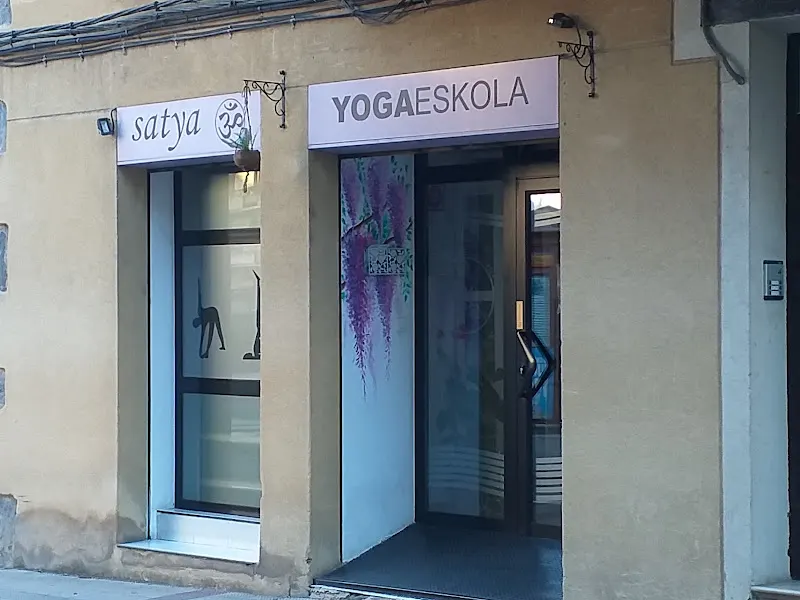Satya Yoga Eskola - Llodio