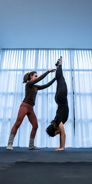 BALEA | Akroyoga ta Mugimendua - Centro de yoga en Vitoria-Gasteiz - foto 2