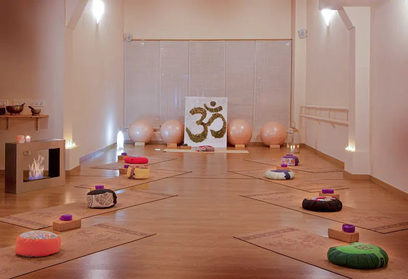 Sincronías Centro de Yoga - Centro de yoga en Logroño - foto 2