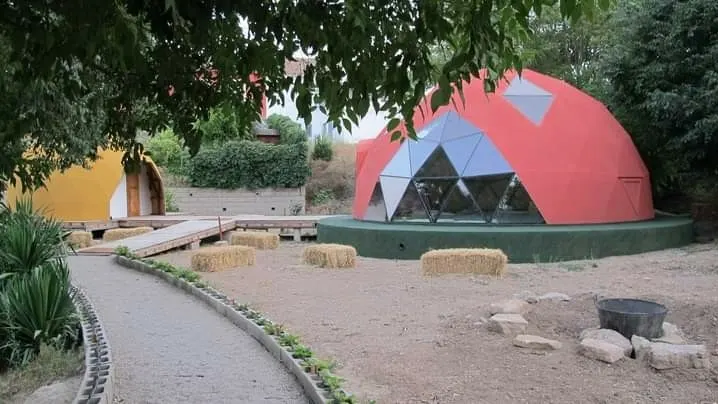 La libélula.Centro de yoga y permacultura. - Requena