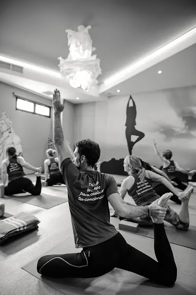Escuela de Yoga Chary Lozano - Alcalá de Henares