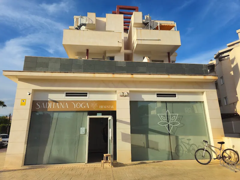 Sadhana Yoga Bienestar - Centro de yoga en Campello - foto 2