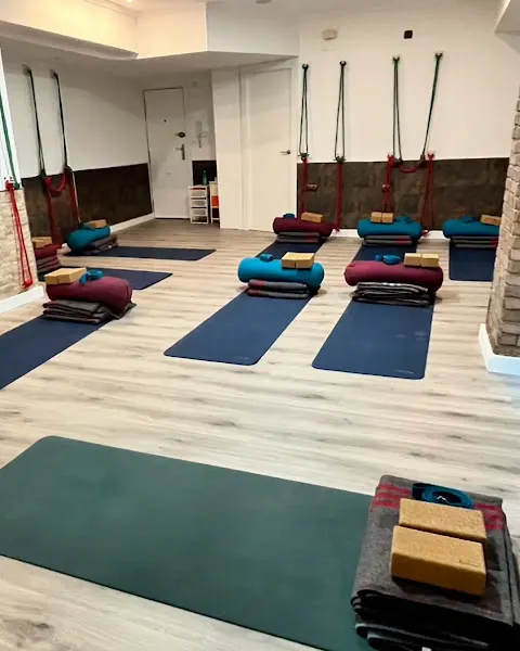 Centro de Terapias y Yoga Fini Pina