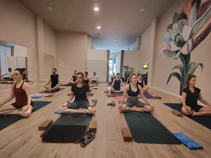 BandhaYoga - Centro de yoga en Elche - foto 2