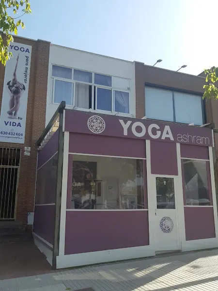 YOGA EN BOADILLA I YOGA ASHRAM - Boadilla del Monte