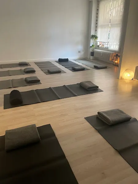 Laya Bou Yoga