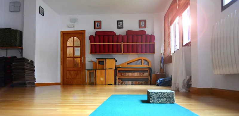 Centro Seiza Escuela de Yoga Iyengar - Centro de yoga en Badajoz - foto 2