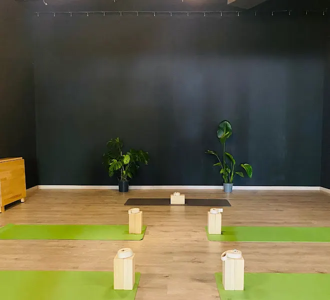 ConscientementeYoga - Centro de Yoga Barcelona - Instructor/a de ioga en Barcelona - foto 2