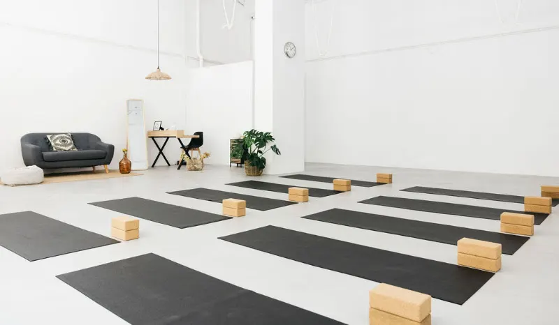 - Clases de Yoga en Sant Adrià - Centro de yoga en Sant Adrià de Besòs - foto 2
