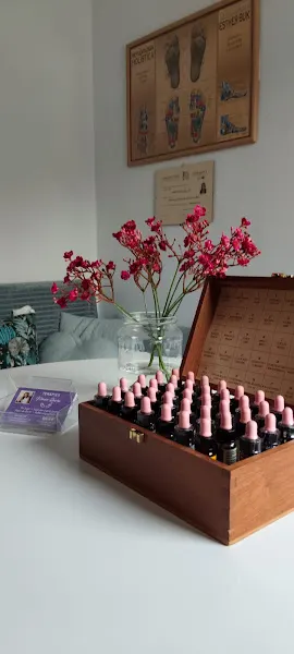 Teràpies Núria Rosés - Flores de Bach, Reflexología, Yin Yoga, Reiki - Profesional de medicina alternativa en Granollers - foto 2