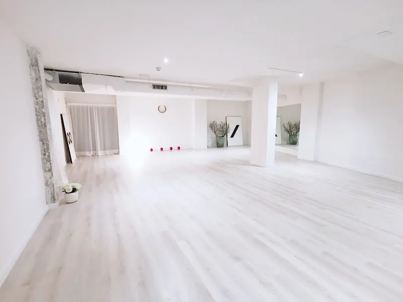 YogaOne Surya - Centro de yoga en Barcelona - foto 2