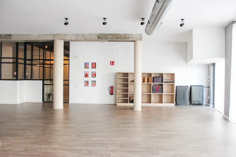 YogaOne Gavà - Centro de yoga en Gavà - foto 2