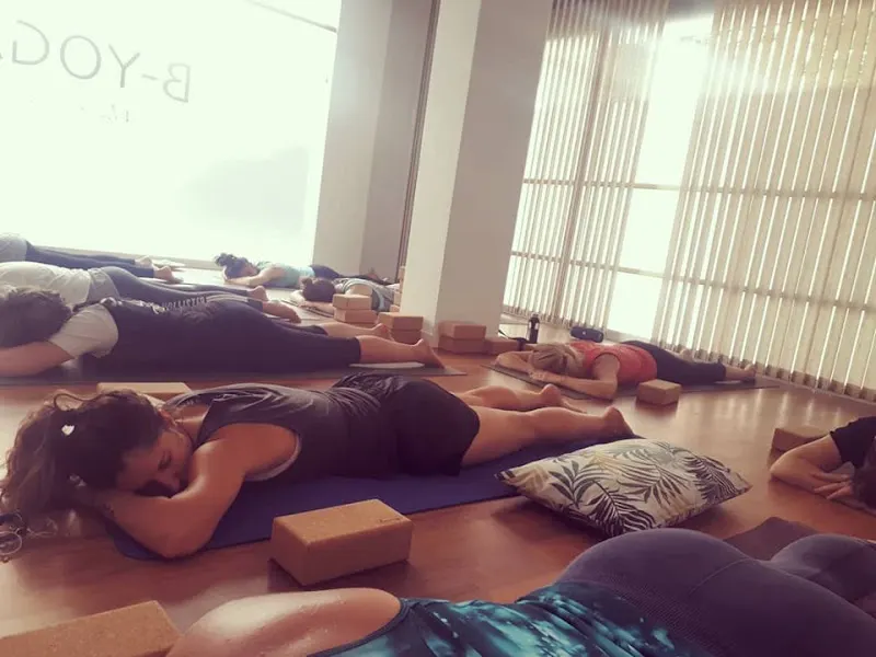 B-Yoga - Centro de yoga en Molins de Rei - foto 2