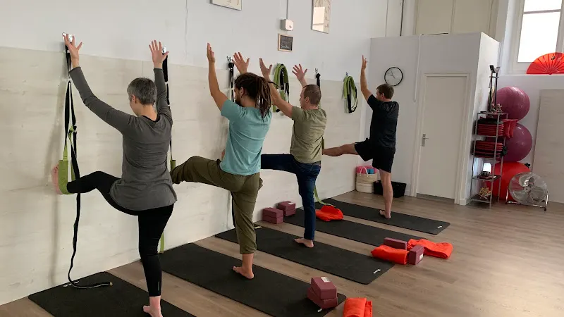 L'Escola Vilafranca. Yoga Miosfacial.Taichi. Chinkung. La Arquitectura del cuerpo y las emociones - Sant Pere de Ribes
