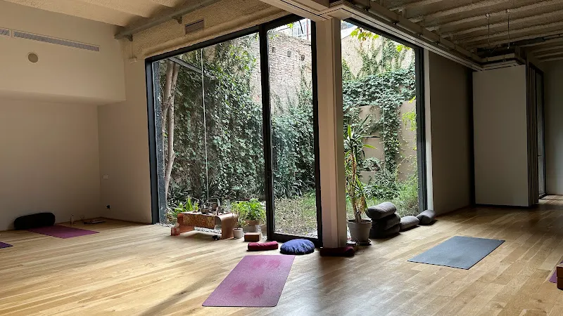 yogaia - Centro de yoga en Barcelona - foto 2