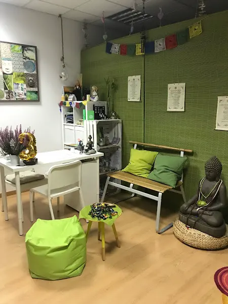 Camino al Bienestar Guineueta - Centro de yoga en Barcelona - foto 2