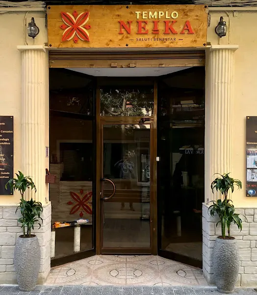 Templo Neika en Sant Adrià de Besòs