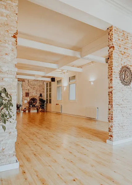 Yoga Studio Barcelona - Barcelona