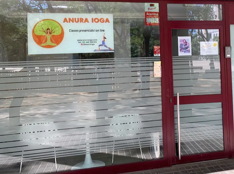 ANURA Ioga - Centro de yoga en Barcelona - foto 2
