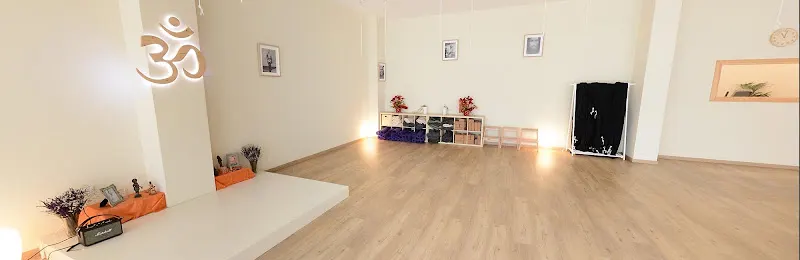 YogaOne Sant Andreu - Centro de yoga en Barcelona - foto 2