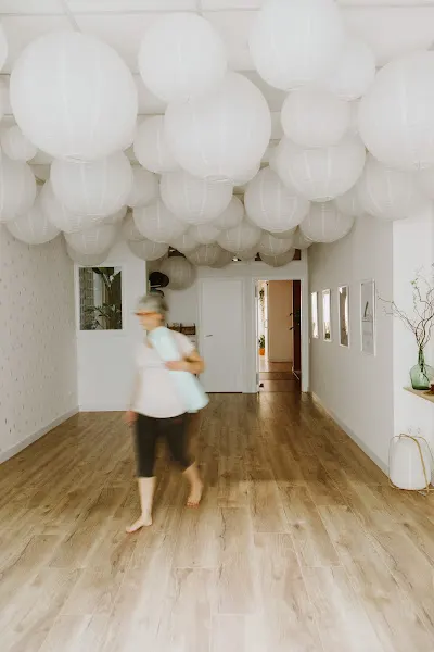 Alenar | Espacio de bienestar: yoga, creatividad y naturaleza en Vilanova i la Geltrú - Centro de yoga en Vilanova i la Geltrú - foto 2
