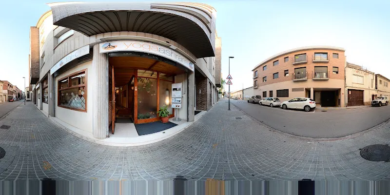 Yoga Ashram - Centro de yoga en Sabadell - foto 2