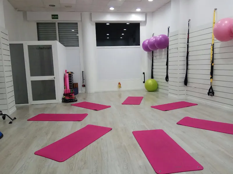 Fisiobahia femme - Hipopresivos, Pilates y Yoga en el Puerto de Santa María - Clínica de fisioterapia en El Puerto de Santa María - foto 2