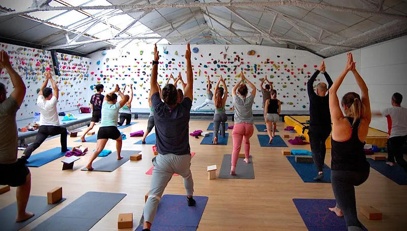 Sala Roca Yoga - Centro de yoga en Camargo - foto 2