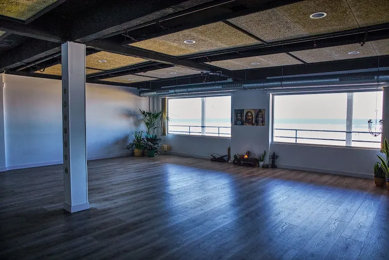 Karana Yoga - Centro de yoga en Santander - foto 2