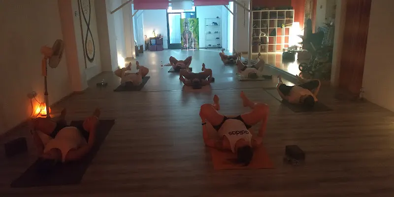 Yoga Atenea - Centro de yoga en La Vall d'Uixo - foto 2