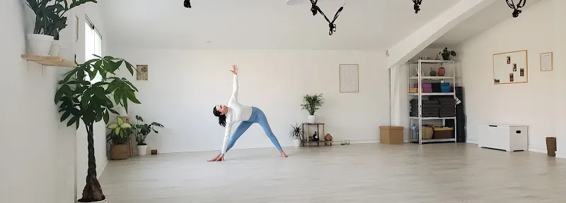 Saluda Al Sol Yoga Manises - Sara Cervera