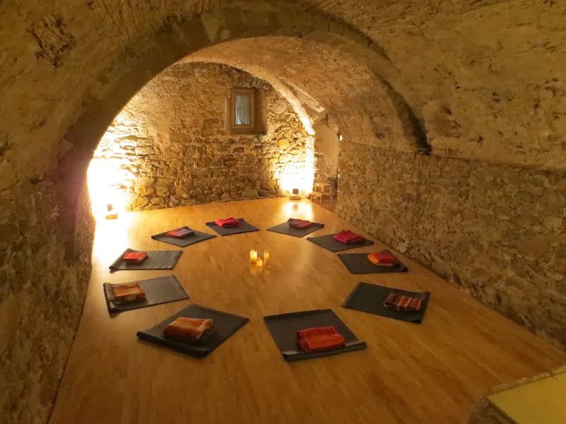 Ioga a La Placeta de Verges - Centro de yoga en Verges - foto 2