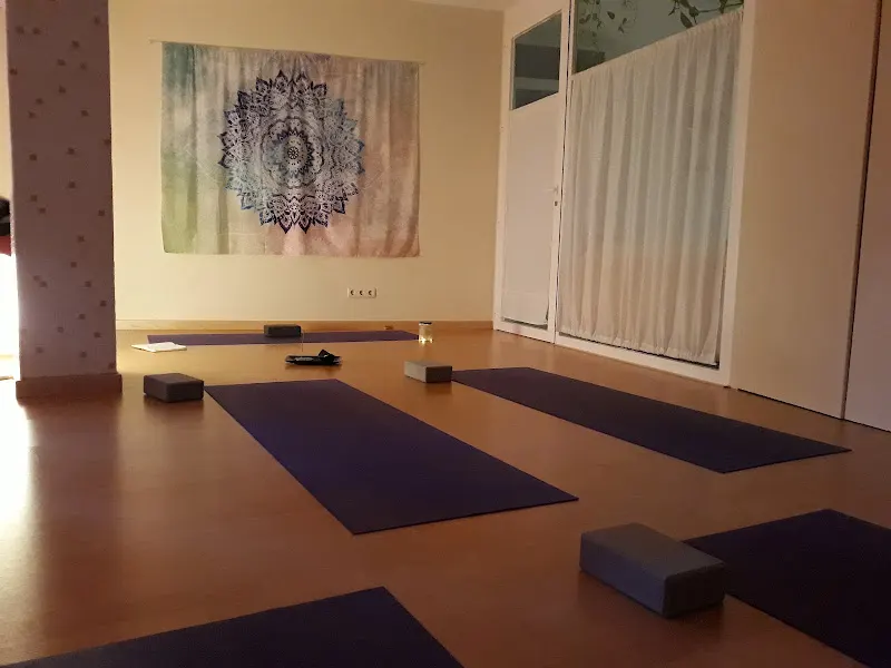 Yoga con Raquel - Almuñécar