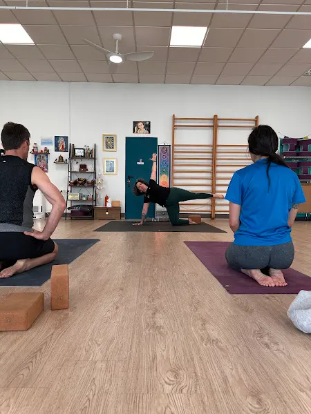 Yoga NuriAnandaNamaskar - Peligros