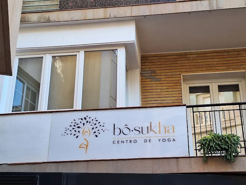 Bô•sukha - Centro de Yoga