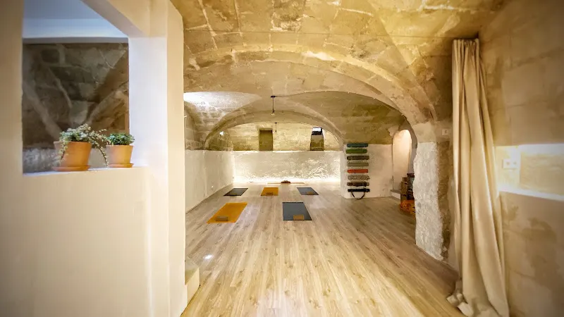 The Yoga Room Menorca - Centro de yoga en Mahón - foto 2