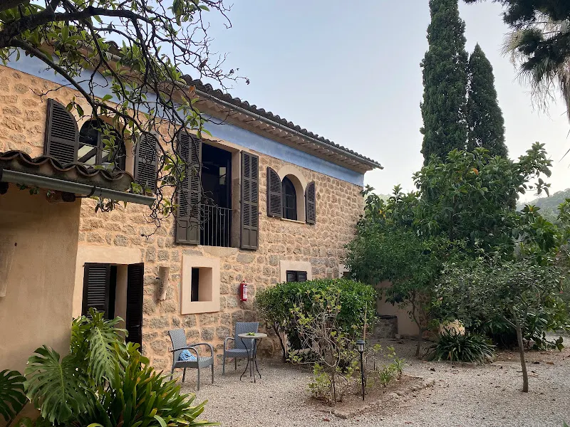 Essence Yoga Retreats - Centro de retiro de yoga en Sóller - foto 2