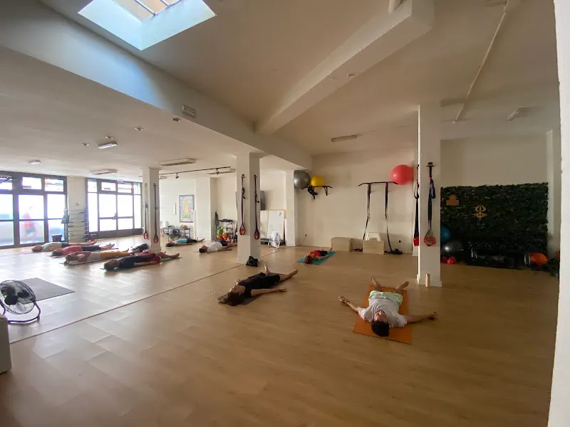 Abhyasa Yoga - Centro de yoga en Palma - foto 2