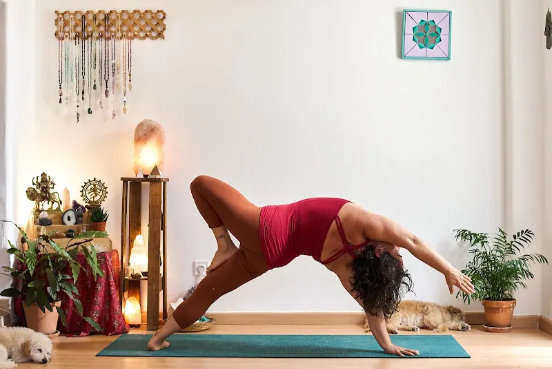 Irene Antón y Mas Yoga en Villanueva de la Cañada - Centro de yoga en Villanueva de la Cañada - foto 2
