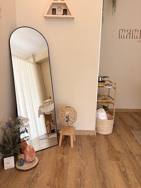 Estudio de yoga Mamiflow - Centro de yoga en Ponferrada - foto 2