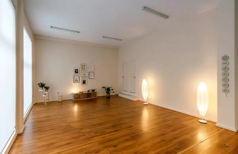 OM CENTRO INTEGRAL - Centro de yoga en Viveiro - foto 2