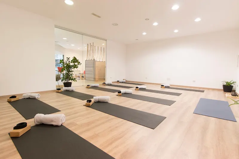 Agâra Yoga - Centro de yoga en Lugo - foto 2