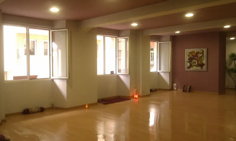 KARMAH | Yoga & Meditación - Centro de yoga en Lugo - foto 2