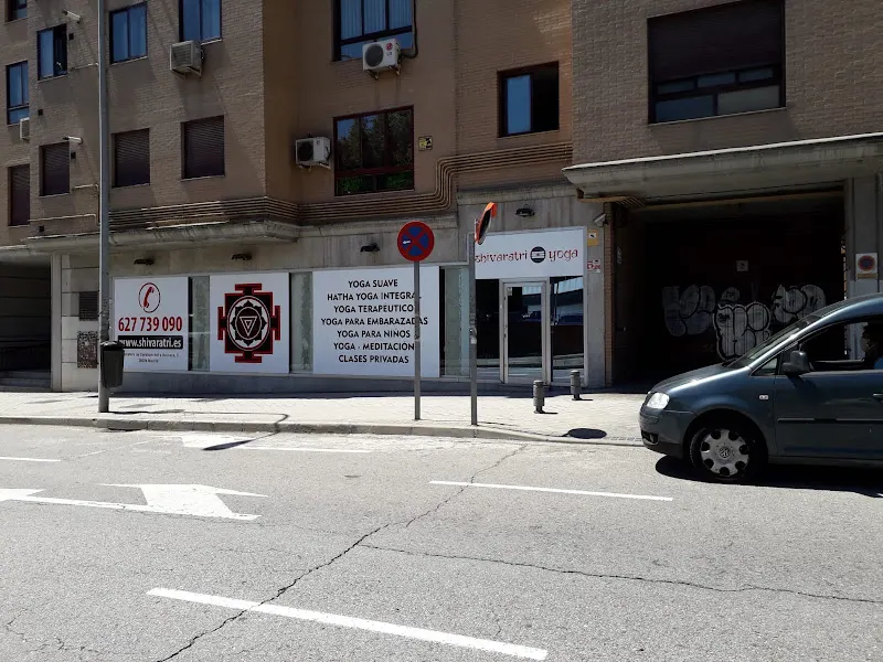 Shivaratri Yoga - Centro de yoga en Madrid - foto 2