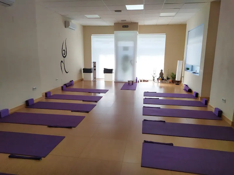 AOMM Center - Centro de yoga en Málaga - foto 2