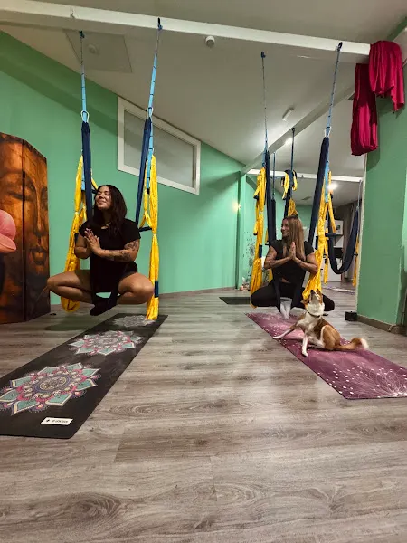 Feel at Home Yoga - Centro de yoga en Torremolinos - foto 2