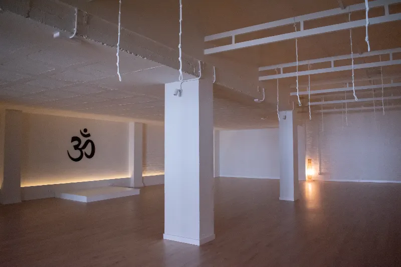 YogaOne Velázquez - Centro de yoga en Málaga - foto 2